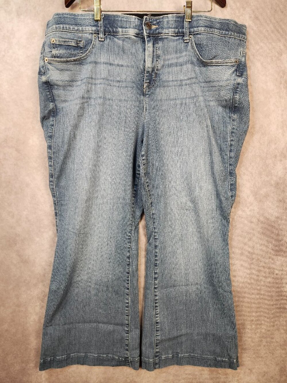 Torrid Bombshell Flare Premium Jeans Size 24